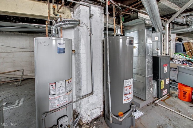 1289 W 115th St, Cleveland, OH 44102 - utilities with water heater