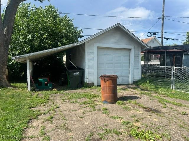 818 Mathias Ave NE, Massillon, OH 44646 - photo 14