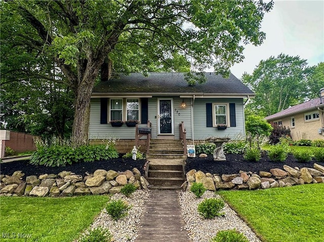 220 N Cleveland Ave, Niles, OH 44446 - view of front of property with a front yard