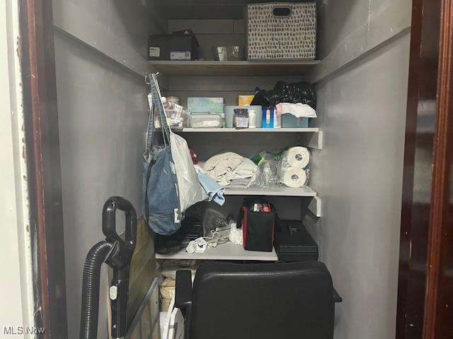 127 William St, Struthers, OH 44471 - view of storage area