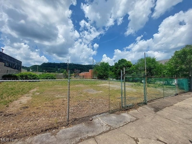235 N 5th St, Steubenville, OH 43952 - photo 1