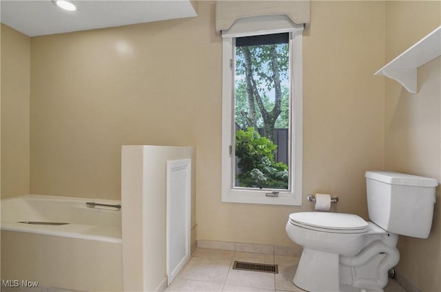 680-7 Windward Dr, Aurora, OH 44202 - bathroom featuring toilet and tile patterned floors