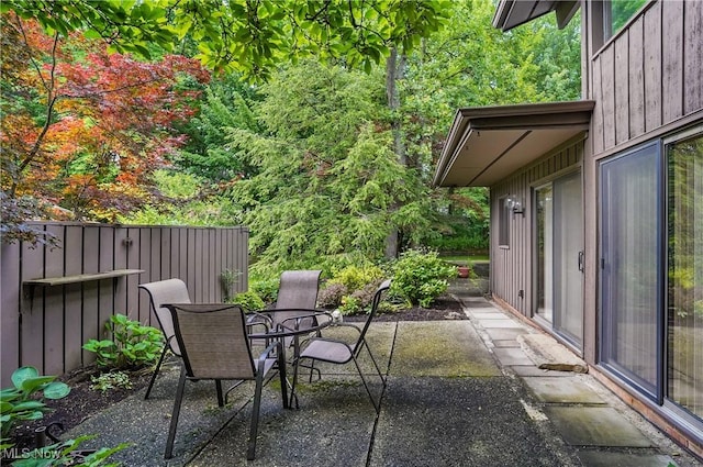 680-7 Windward Dr, Aurora, OH 44202 - view of patio / terrace with outdoor dining area