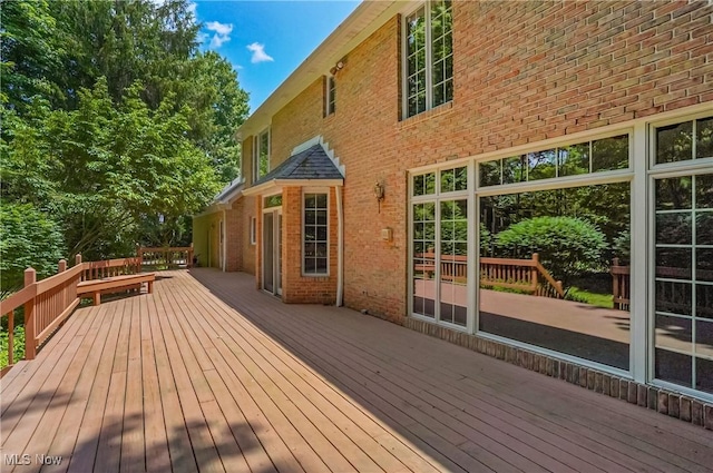 3773 N Shore Dr, Akron, OH 44333 - view of deck