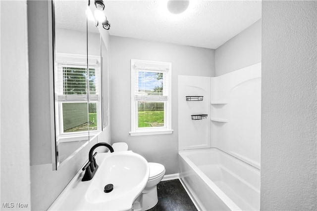 2405 Harding Rd, Cuyahoga Falls, OH 44223 - bathroom featuring a textured ceiling and bathtub / shower combination
