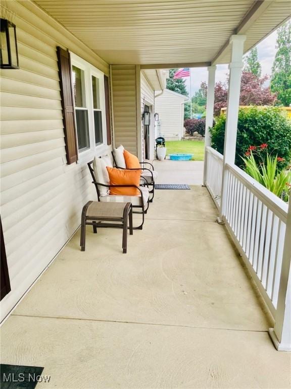 4963 Cabernet Dr, Brunswick Hills, OH 44212 - photo 5