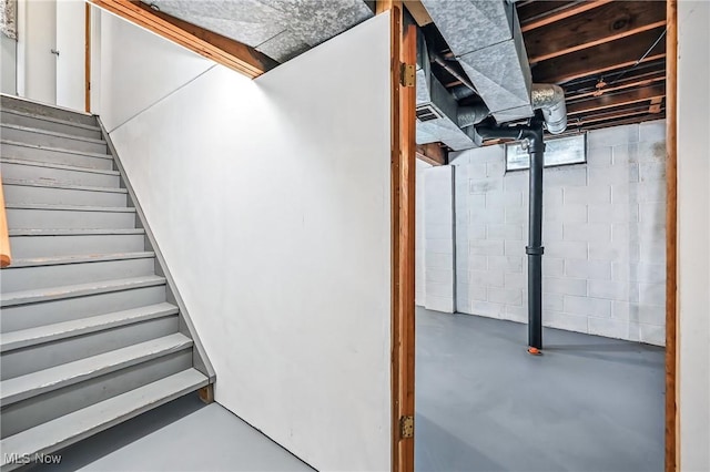 16-18 E Linwood Ave, Akron, OH 44301 - basement with stairs