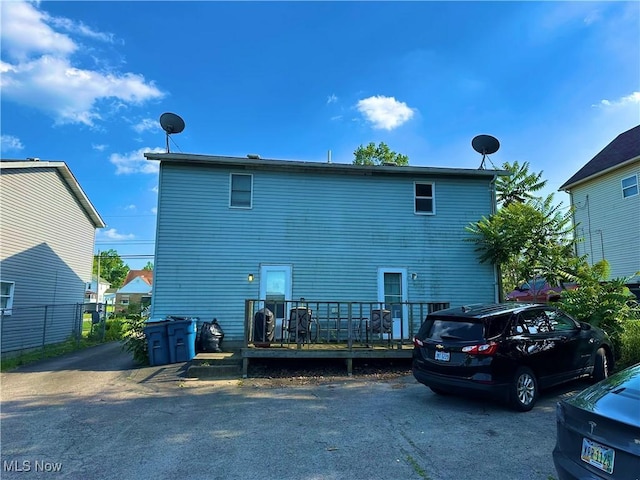 467 Elm St, Struthers, OH 44471 - rear view of house with a deck
