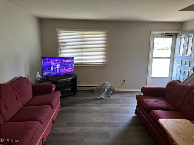 467 Elm St, Struthers, OH 44471 - living area with wood finished floors and baseboard heating