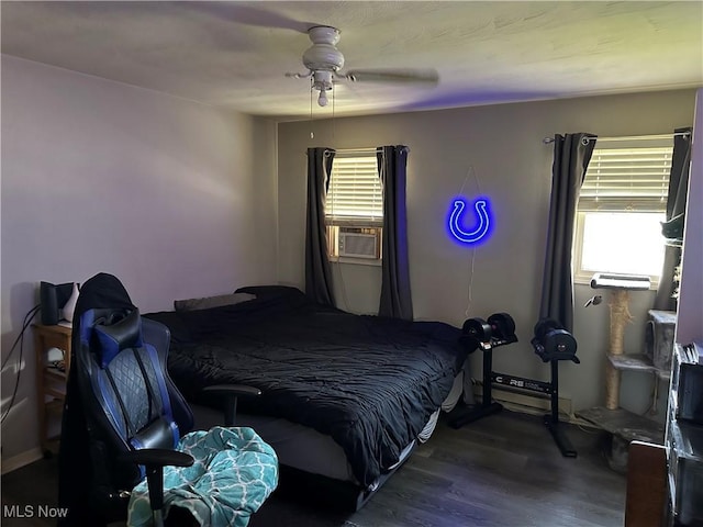 467 Elm St, Struthers, OH 44471 - bedroom with cooling unit, wood finished floors, and a ceiling fan