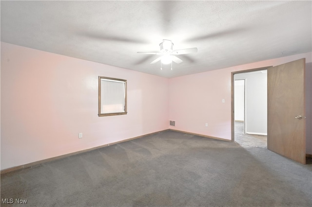 77 W Park Ave, Hubbard, OH 44425 - carpeted empty room with a ceiling fan and baseboards