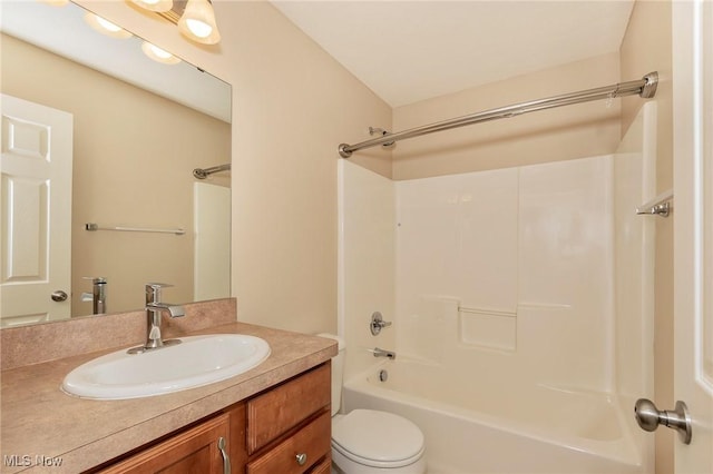 101 Stonegate Cir, Seven Hills, OH 44131 - full bath with vanity and shower / bath combination