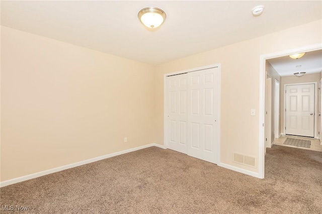 101 Stonegate Cir, Seven Hills, OH 44131 - unfurnished bedroom with carpet floors and a closet