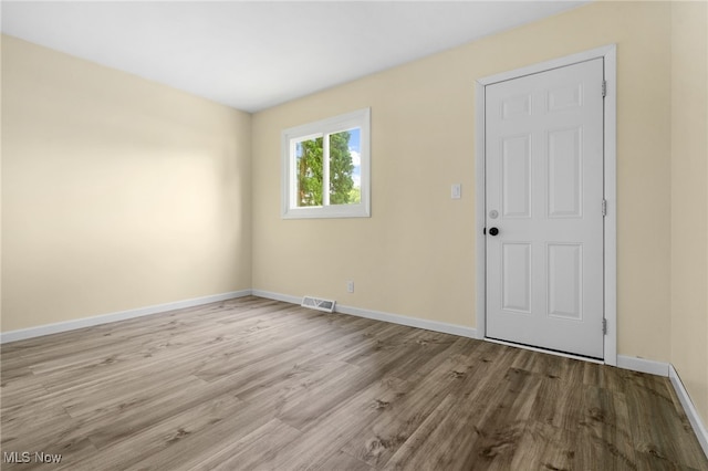 210 Magnolia Ave, Northfield Village, OH 44067 - photo 16