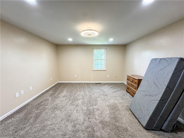 38 Lake Dr, Parkersburg, WV 26104 - carpeted empty room featuring baseboards and recessed lighting