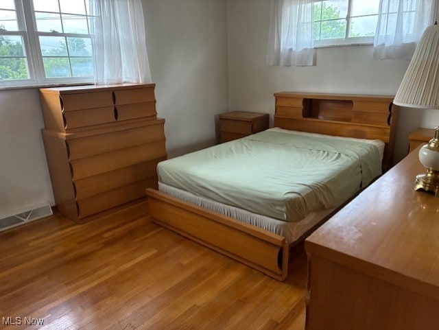 120 Braxton Rd, Weirton, WV 26062 - bedroom featuring light wood-style floors
