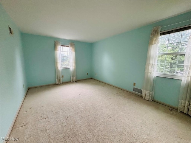 224 N Hills Dr, Parkersburg, WV 26104 - unfurnished room with carpet floors