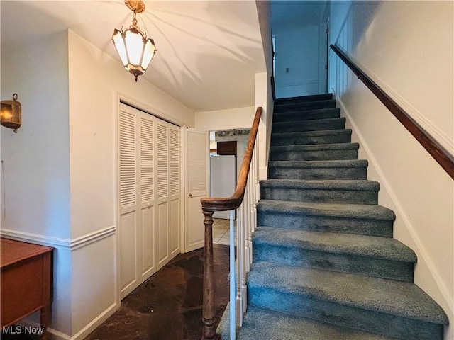 224 N Hills Dr, Parkersburg, WV 26104 - view of staircase