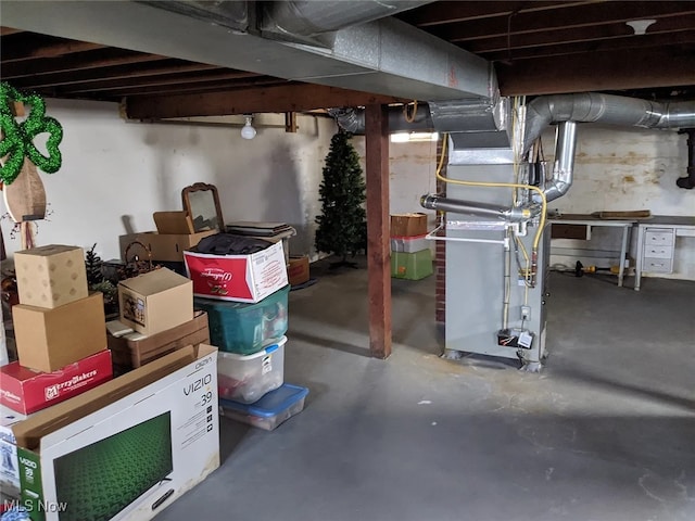 7 W Main St, Savannah, OH 44874 - unfinished below grade area featuring heating unit