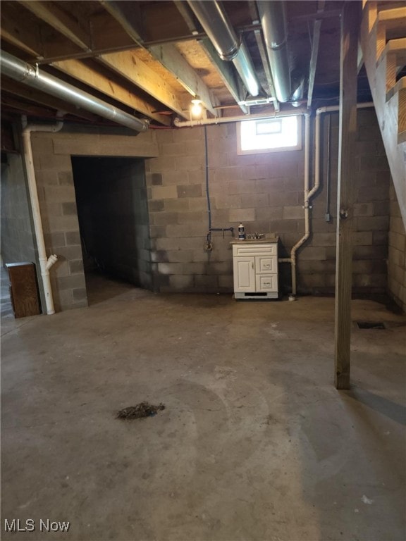 54856 Winding Hill Rd, Bellaire, OH 43906 - view of basement