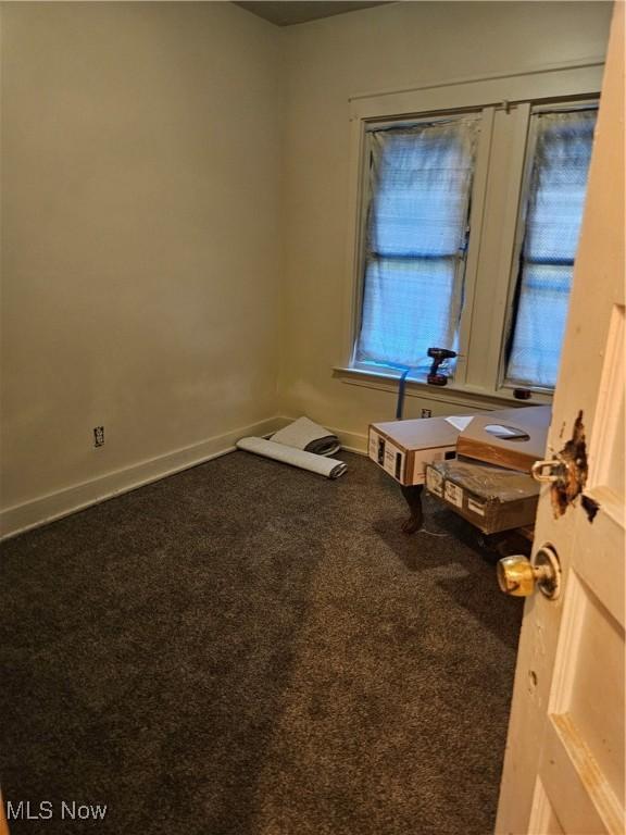 10532 Greenlawn Ave, Cleveland, OH 44108 - photo 8