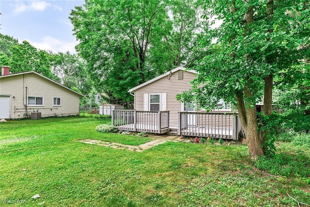 929 Moneta Ave, Aurora, OH 44202 - view of yard featuring a deck