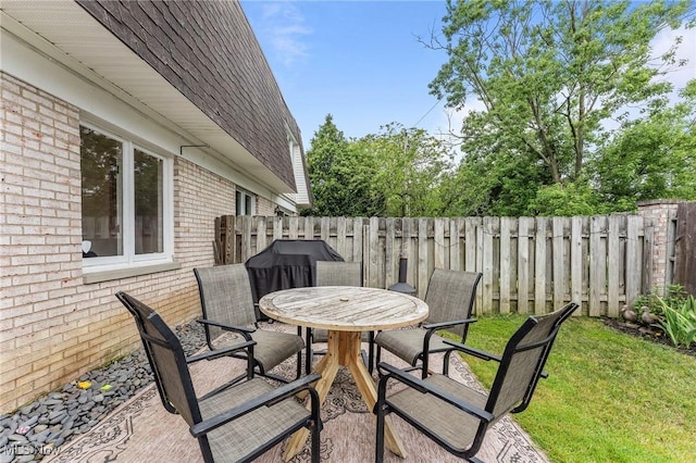 2632 S Green Rd, University Heights, OH 44122 - view of patio featuring outdoor dining area