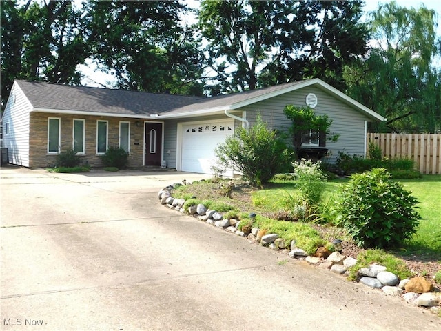 285 Willow Ln, Berea, OH 44017 - photo 1