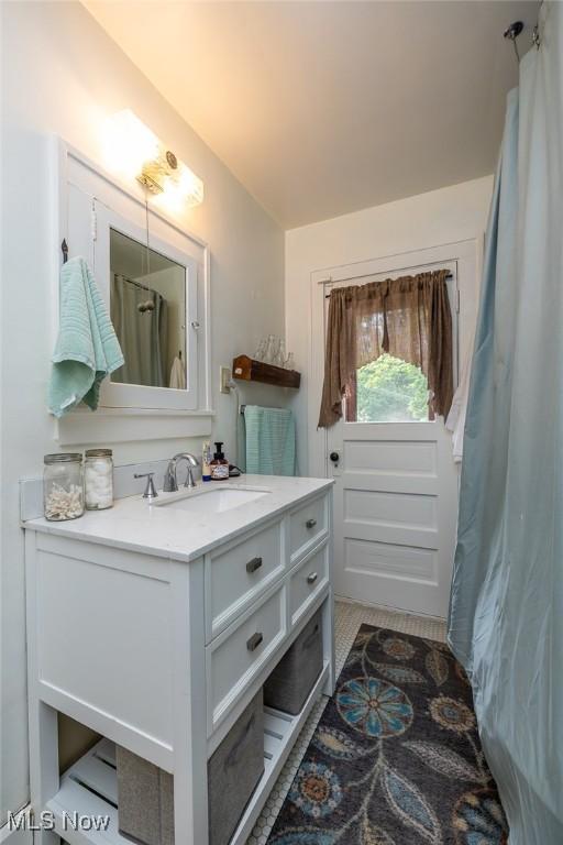 927 Roanoke Rd, Cleveland Heights, OH 44121 - photo 24