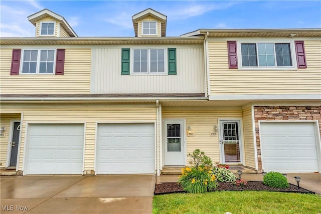 370 Eden Ln Unit 2, Medina, OH 44256 - photo 1