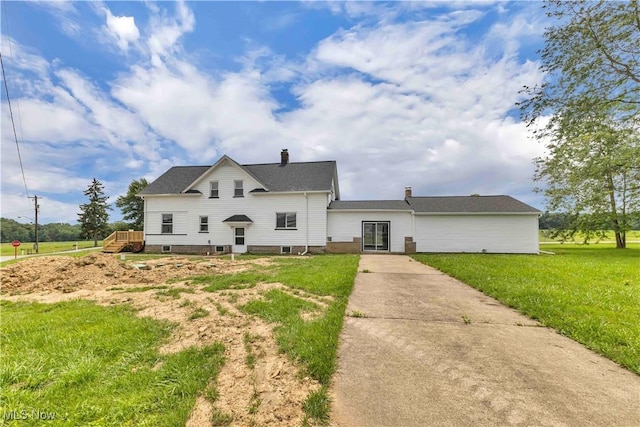 13050 Diagonal Rd, Salem, OH 44460 - traditional-style home featuring a front lawn and a chimney
