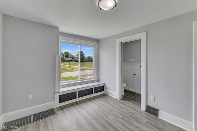 13050 Diagonal Rd, Salem, OH 44460 - spare room featuring baseboards and light wood finished floors