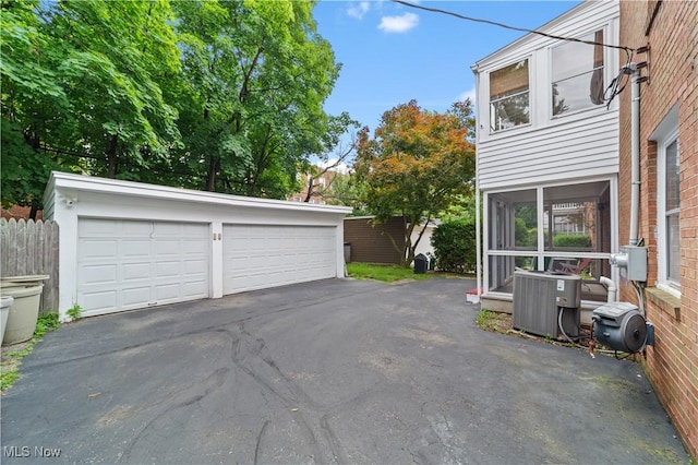 19609 Winslow Rd, Shaker Heights, OH 44122 - photo 25