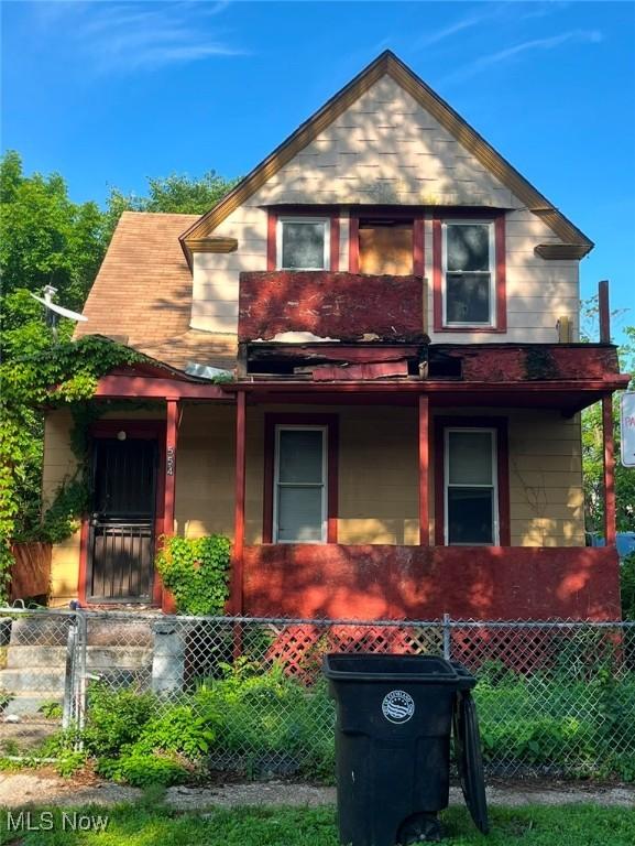 554 E 101st St, Cleveland, OH 44108 - photo 1
