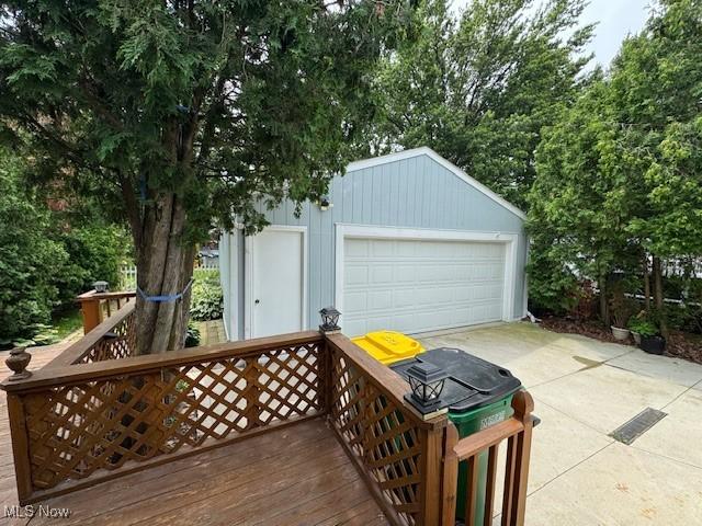 32704 Willowick Dr, Willowick, OH 44095 - photo 25