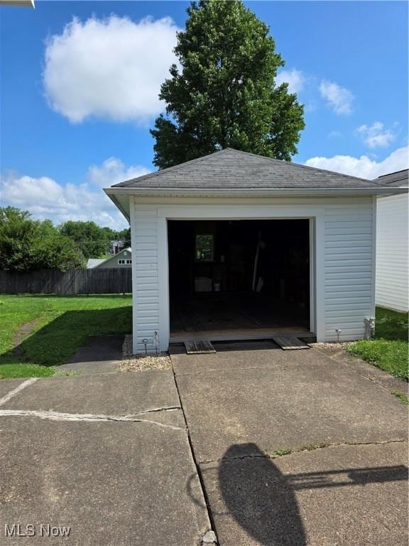 302 High St, Woodsfield, OH 43793 - garage with concrete driveway