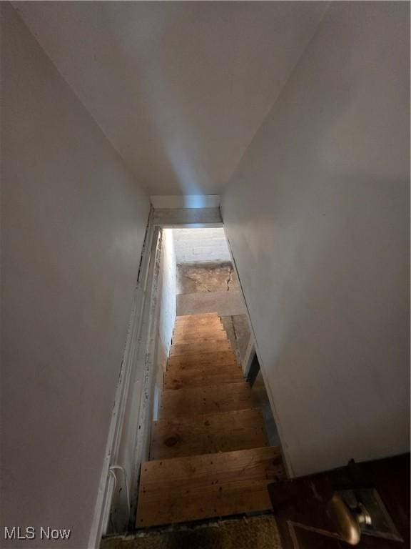 302 High St, Woodsfield, OH 43793 - view of staircase