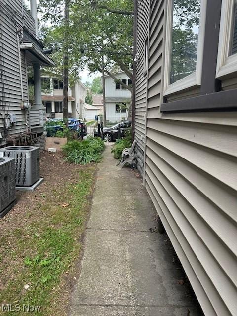 2589 W 10th St, Cleveland, OH 44113 - photo 21