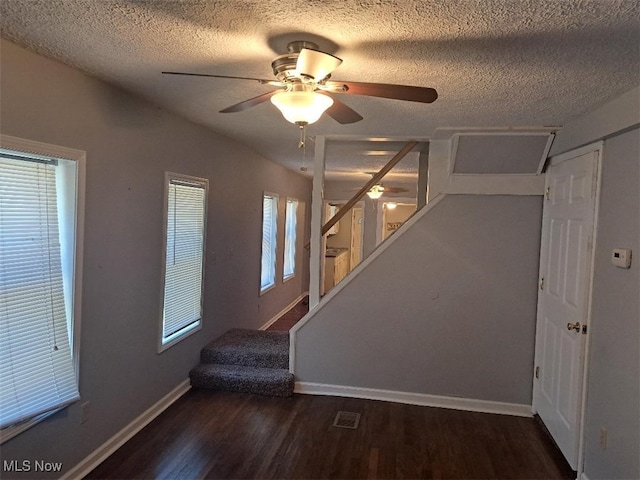 2071 W 45th St, Cleveland, OH 44102 - photo 4