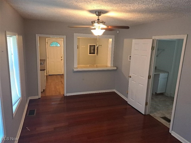 2071 W 45th St, Cleveland, OH 44102 - photo 9