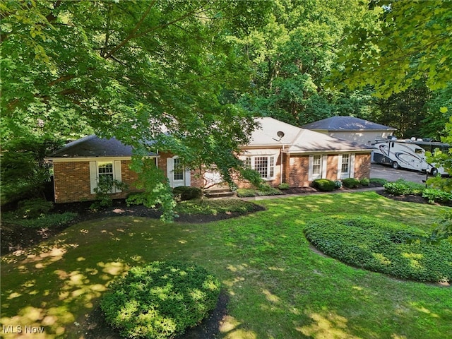 5568 Forest Glen Rd, Madison, OH 44057 - photo 2