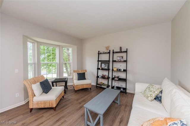 100 Hartford Ct, Broadview Heights, OH 44147 - sitting room with wood finished floors and baseboards