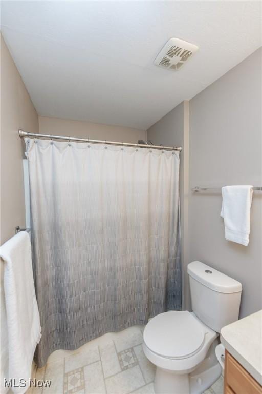 100 Hartford Ct, Broadview Heights, OH 44147 - full bathroom featuring vanity and a shower with shower curtain