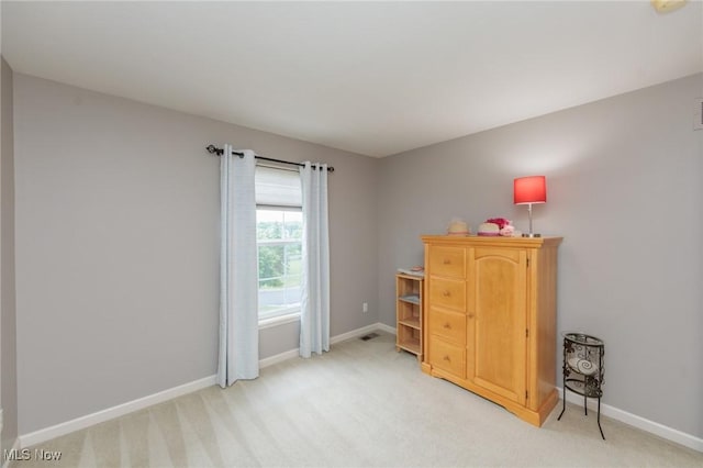 100 Hartford Ct, Broadview Heights, OH 44147 - bedroom featuring light colored carpet and baseboards
