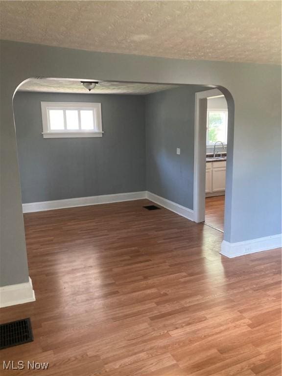 1529 Beardsley St, Akron, OH 44301 - photo 16