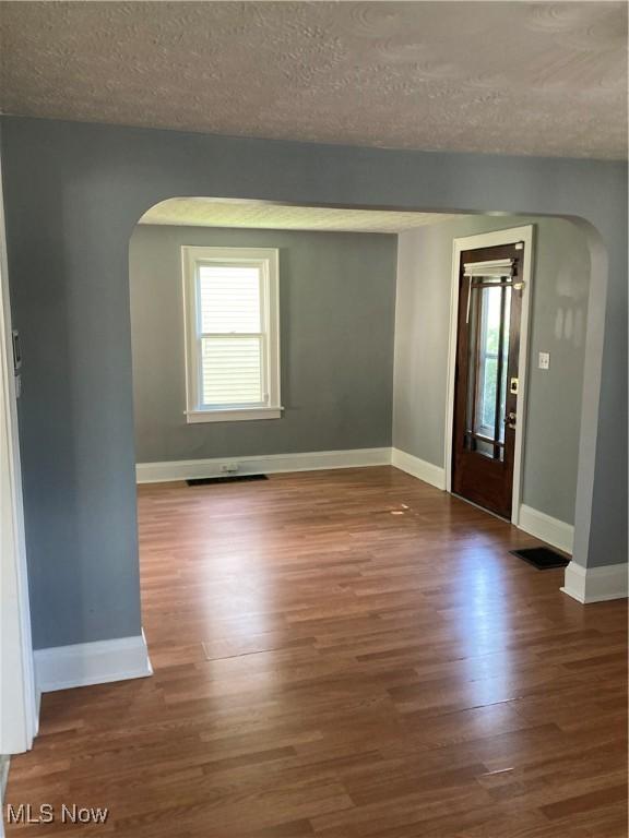 1529 Beardsley St, Akron, OH 44301 - photo 17