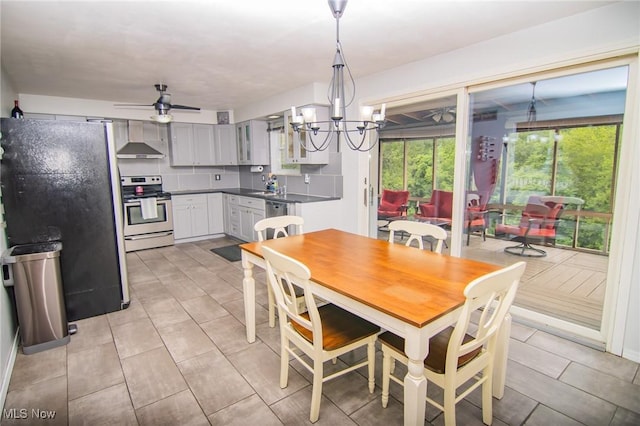 1333 Overlook Dr, Weirton, WV 26062 - dining room featuring a chandelier and a ceiling fan