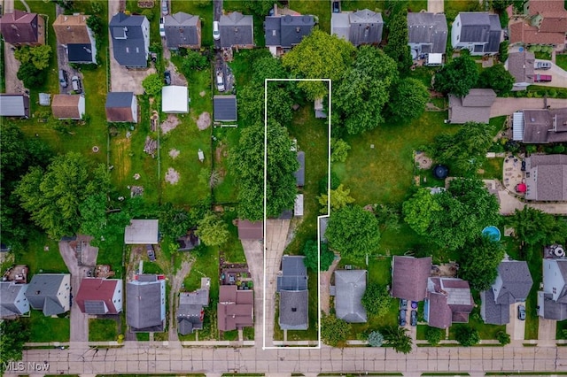208 Clark St, Berea, OH 44017 - aerial view of property and surrounding area featuring nearby suburban area and property parcel outlined