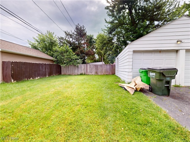 3863 Grosvenor Rd, South Euclid, OH 44118 - view of yard featuring a garage