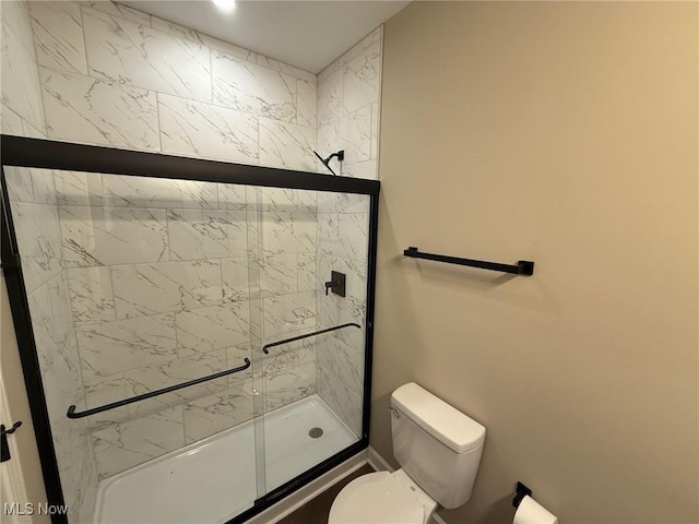 5615 S Blvd, Maple Heights, OH 44137 - bathroom with a stall shower and toilet